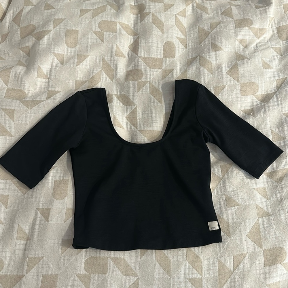Vuori Black 3/4 Sleeve Fitted Bodysuit